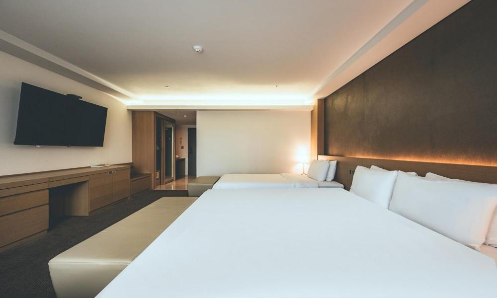 Wonju City Hotel Hyeoksin Exteriör bild