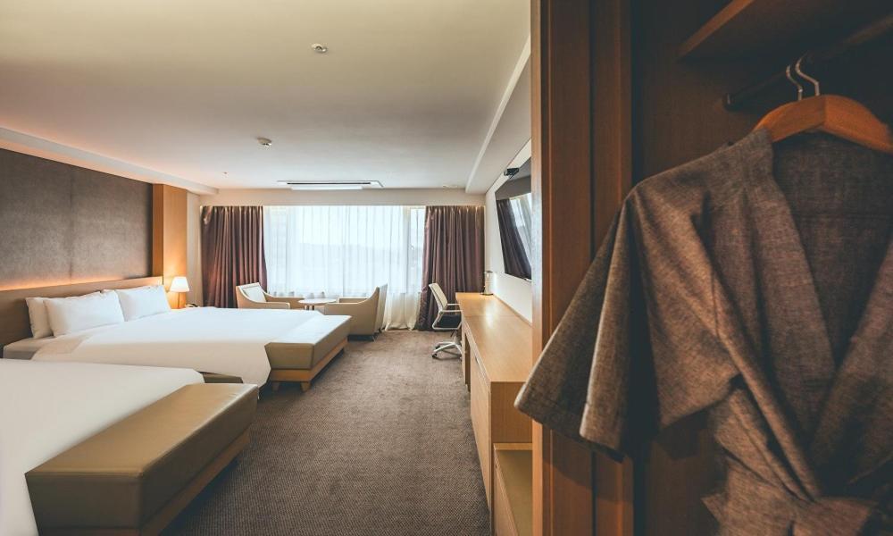 Wonju City Hotel Hyeoksin Exteriör bild