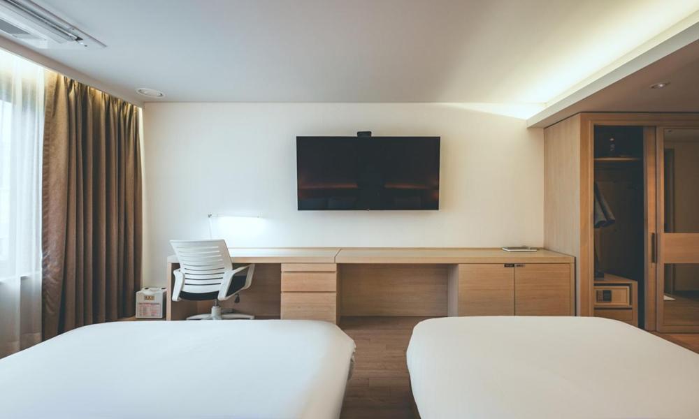 Wonju City Hotel Hyeoksin Exteriör bild