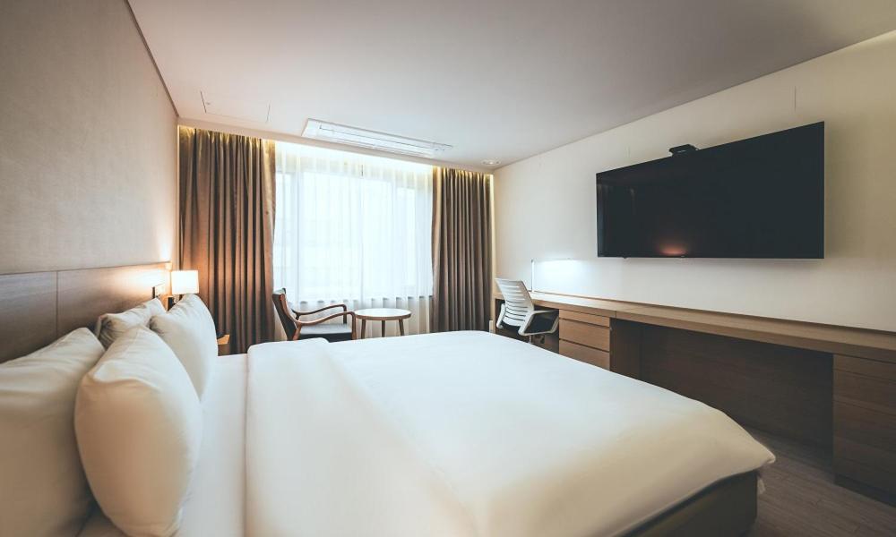 Wonju City Hotel Hyeoksin Exteriör bild